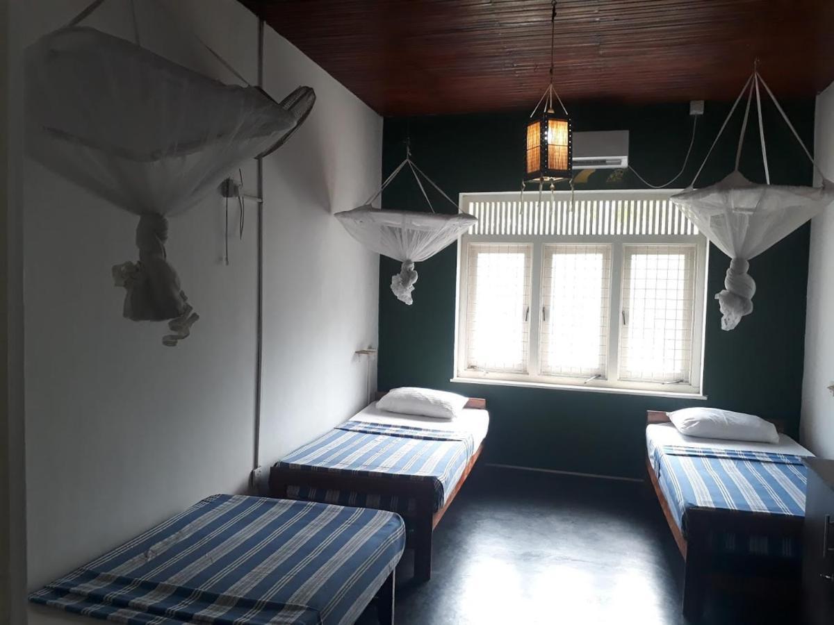 Seals Harbor Hotel Велигама Экстерьер фото