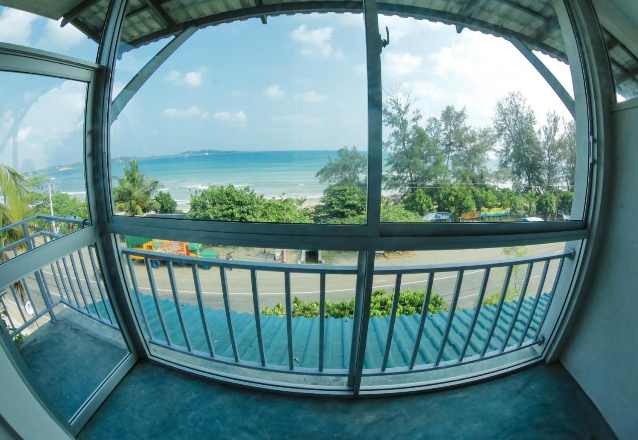 Seals Harbor Hotel Велигама Экстерьер фото