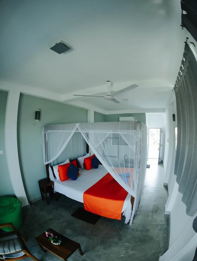 Seals Harbor Hotel Велигама Экстерьер фото
